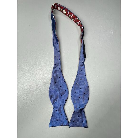 Brooks Brothers Silk Bow Tie Reversible Blue Polka Dots Red Polar Bear Skiing - Picture 2 of 8